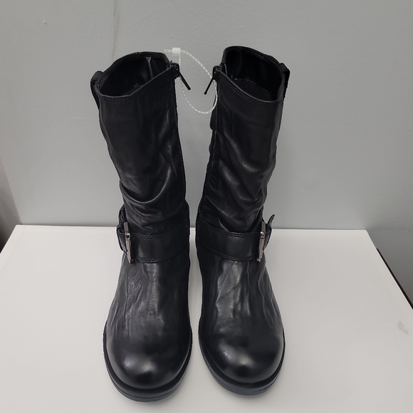 Josef Seibel Sanja 14 Leather Buckle Strap Detail Moto Boots